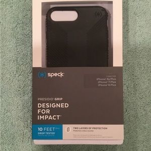 🆕 Speck iPhone Cover